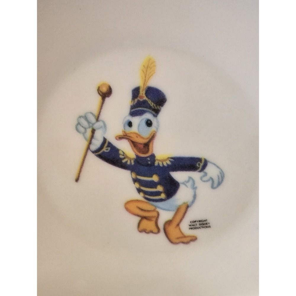 Donald Duck "Sun Valley Melmac 1" Vintage Bowl" (Walt Disney Productions)‎